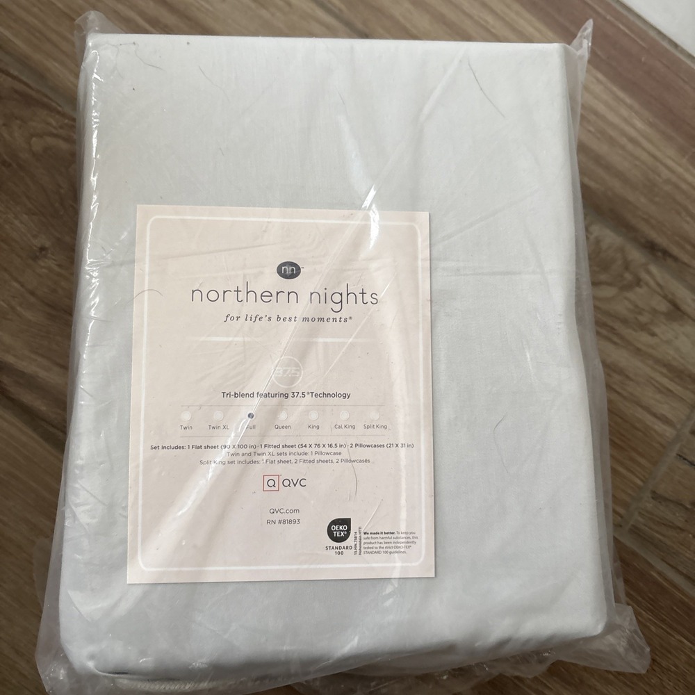 Northern Nights 300 Thread Count  Sheet Set Full Tri Blend Cool Grey New